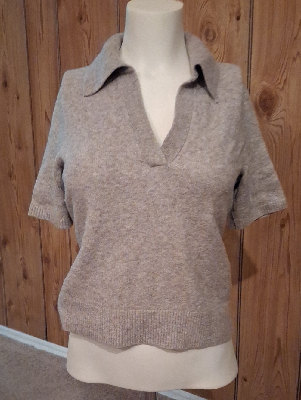 Abercrombie & Fitch Heather Light Gray V‑Neck Polo Sweater